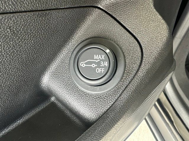 Used 2024 GMC Terrain SLT AWD/4WD image 34