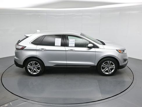 Certified 2018 Ford Edge Titanium image 41