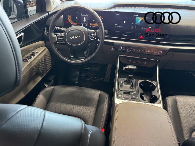 Used 2026 Kia Carnival FWD image 29