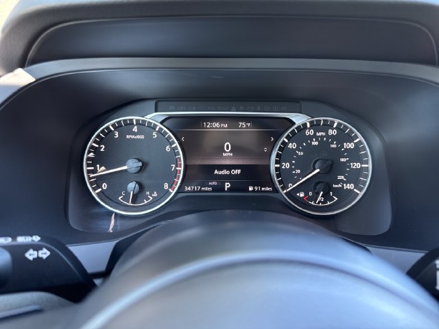 Used 2024 Nissan Pathfinder S AWD/4WD image 12