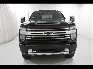 Used 2020 Chevrolet Silverado 3500 High Country w/ Technology Package AWD/4WD video 2