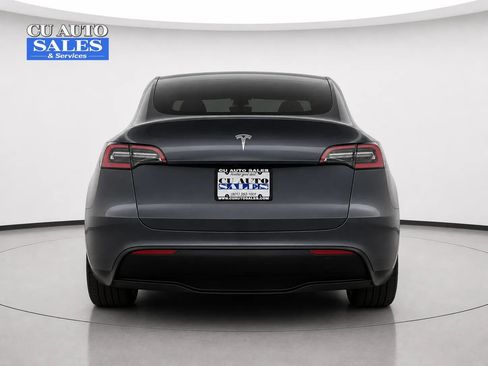 Used 2024 Tesla Model Y Long Range AWD/4WD image 5