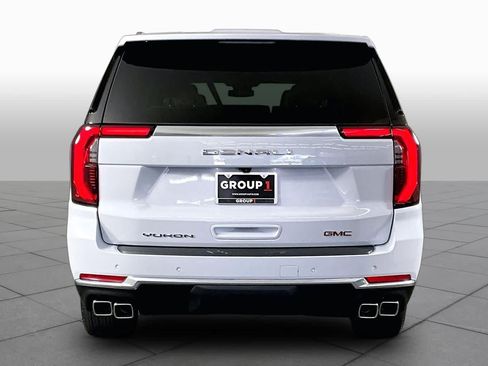 Used 2026 GMC Yukon XL Denali w/ Sun & Power Step Package AWD/4WD image 5