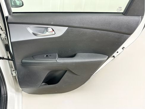 Used 2023 Kia Forte LXS image 28