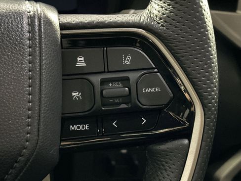 Used 2023 Toyota Sequoia Limited image 20