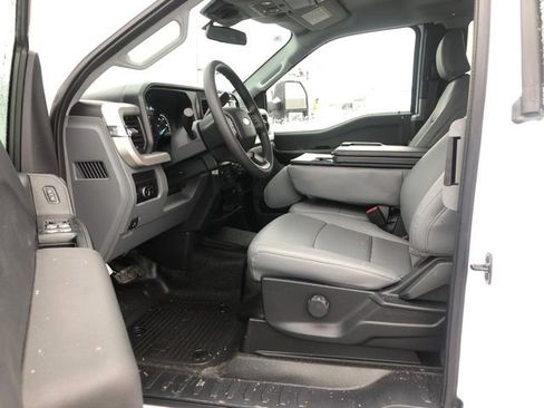 New 2026 Ford F550 4x4 Supercab Super Duty image 14