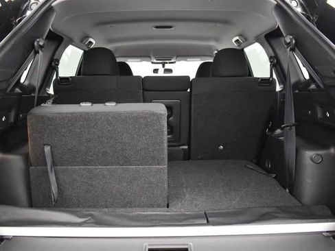 Used 2024 Mitsubishi Outlander ES image 16