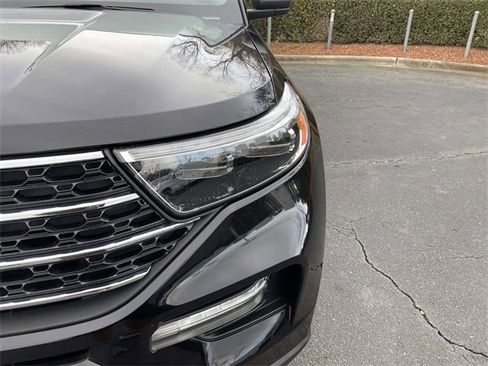 Used 2020 Ford Explorer XLT w/ Equipment Group 202A image 38