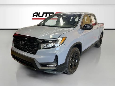 Used 2024 Honda Ridgeline Black Edition image 3