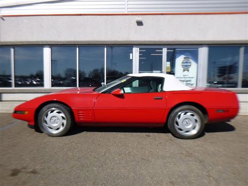 Used 1992 Chevrolet Corvette Convertible image 4