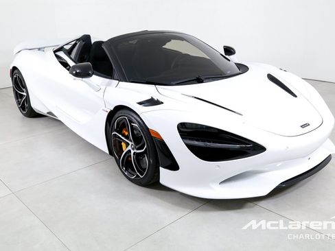 Used 2024 McLaren 750S Spider RWD image 4