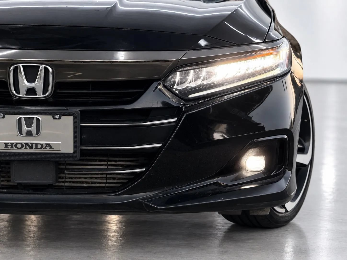 Used 2021 Honda Accord Sport image 4
