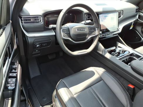 New 2026 Jeep Grand Wagoneer Limited w/ 8-Passenger Seating Package AWD/4WD image 20