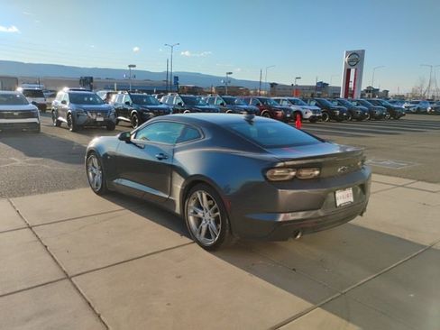 Used 2020 Chevrolet Camaro LT w/ RS Package image 7