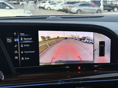 Used 2022 Cadillac Escalade ESV Luxury image 11