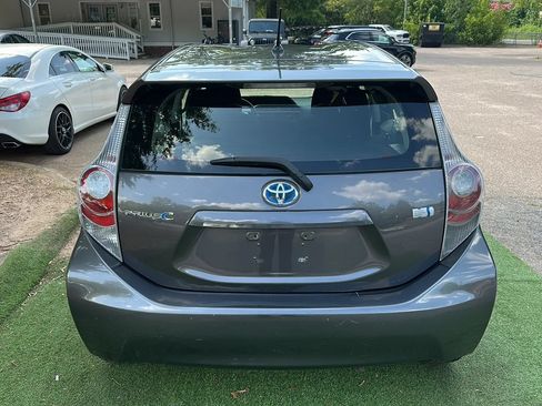Used 2013 Toyota Prius C Two FWD image 6