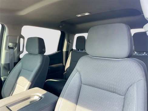 Used 2025 Chevrolet Silverado 1500 Custom image 12