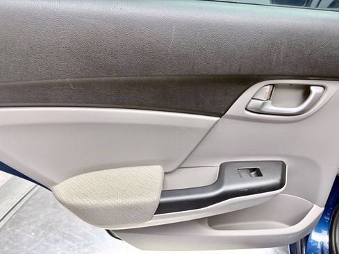 Used 2013 Honda Civic LX image 17