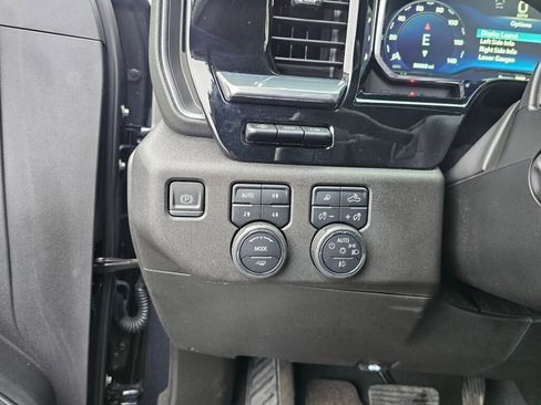 Used 2023 Chevrolet Silverado 1500 High Country w/ Technology Package image 20