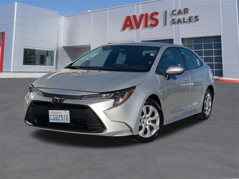Used 2023 Toyota Corolla LE image 1