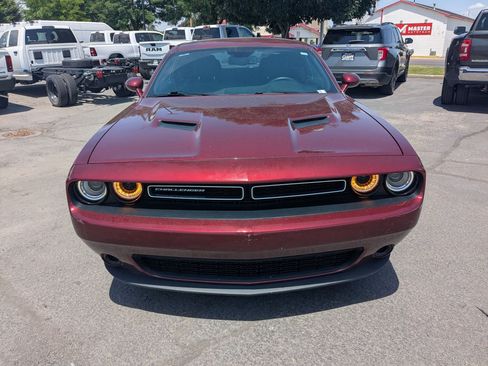 Used 2022 Dodge Challenger SXT AWD/4WD image 11
