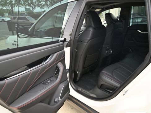 New 2024 Maserati Levante Modena Ultima image 25