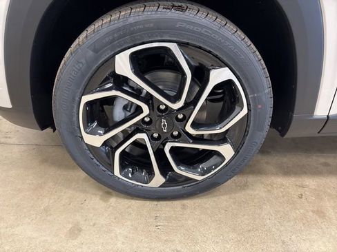 New 2026 Chevrolet Trax RS w/ Driver Confidence Package FWD image 11