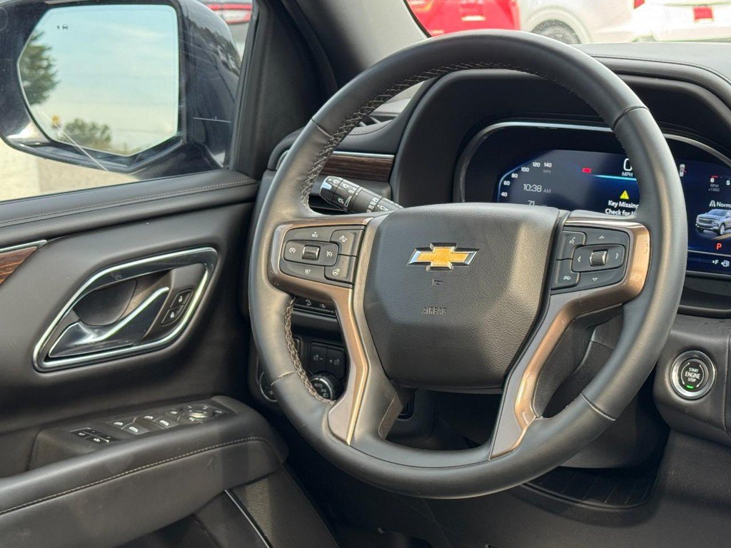 Used 2023 Chevrolet Tahoe High Country AWD/4WD image 16