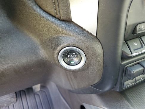 Used 2020 GMC Sierra 1500 SLT w/ SLT Premium Plus Package image 23