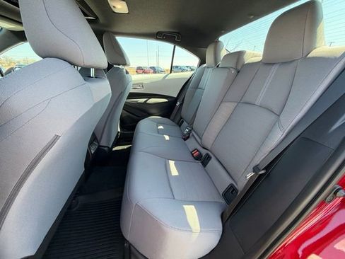 Used 2025 Toyota Corolla SE w/ SE Premium Package image 19