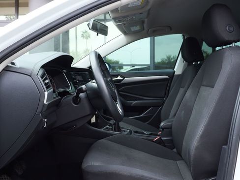 Used 2021 Volkswagen Jetta S w/ Driver Assistance Package image 38