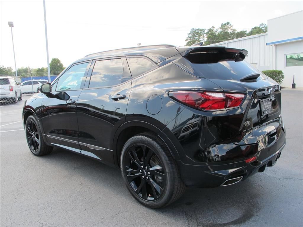 Used 2021 Chevrolet Blazer RS w/ Enhanced Convenience Package FWD image 5