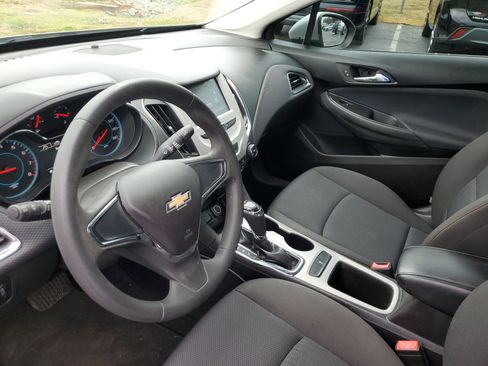 Used 2016 Chevrolet Cruze LS image 18