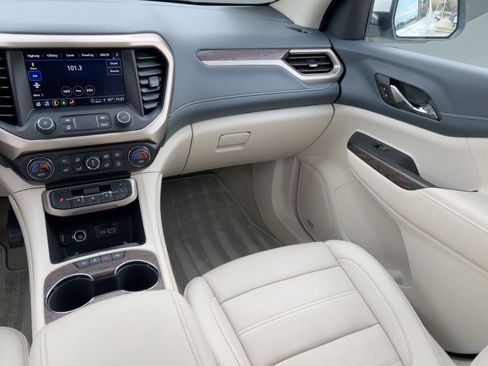 Used 2022 GMC Acadia Denali w/ Denali Ultimate Package image 29