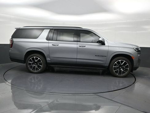 Used 2024 Chevrolet Suburban RST w/ Luxury Package RWD image 7