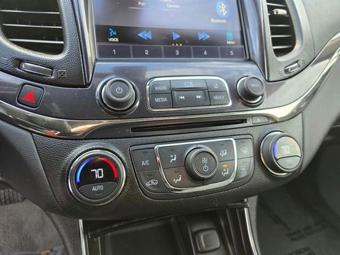 Used 2014 Chevrolet Impala LT image 29