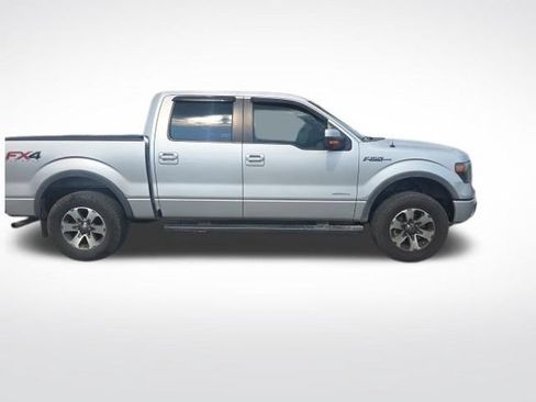 Used 2014 Ford F150 FX4 w/ Equipment Group 402A Luxury AWD/4WD image 9