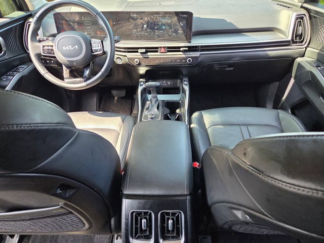 Used 2025 Kia Sorento EX w/ Panoramic Sunroof Package FWD image 15