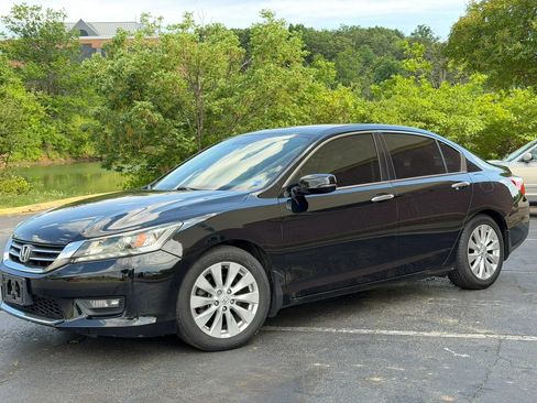 Used 2014 Honda Accord EX image 3