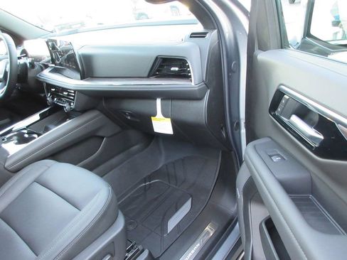 New 2026 Chevrolet Suburban LT w/ Comfort Package image 20