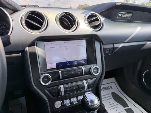 Used 2020 Ford Mustang Premium RWD image 15