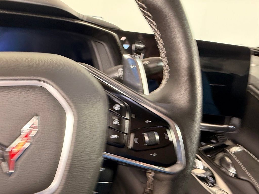 Used 2020 Chevrolet Corvette Stingray Preferred Cpe w/ 2LT Preferred Equipment Group RWD image 35