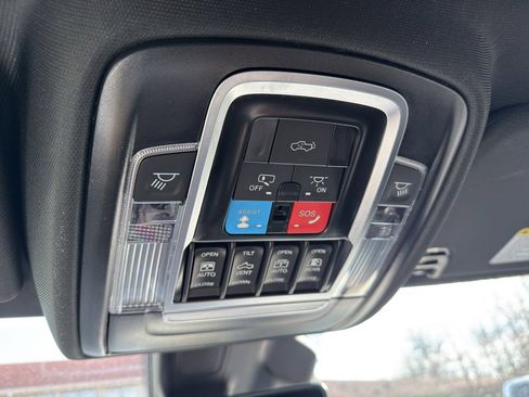 New 2026 RAM 1500 Laramie w/ Sport Appearance Package AWD/4WD image 21