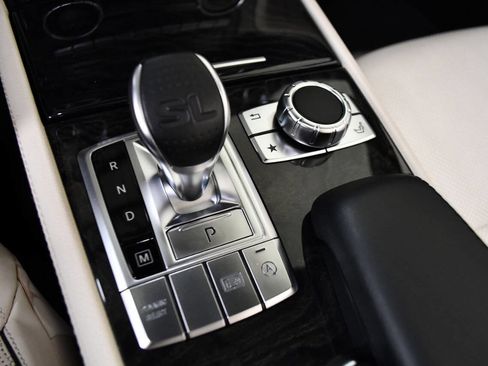 Used 2019 Mercedes-Benz SL 550 image 19