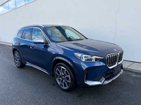 Certified 2023 BMW X1 xDrive28i w/ Convenience Package image 2