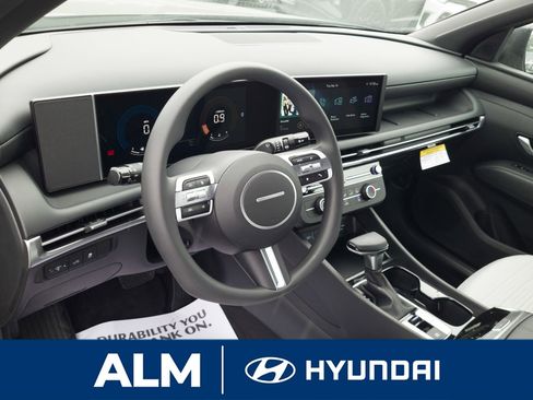 New 2026 Hyundai Santa Cruz SE image 11