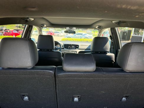 Used 2015 Kia Sorento LX FWD image 8