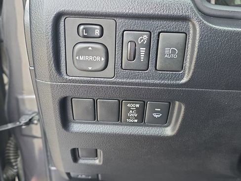 Used 2022 Toyota 4Runner SR5 Premium w/ Moonroof Package AWD/4WD image 26