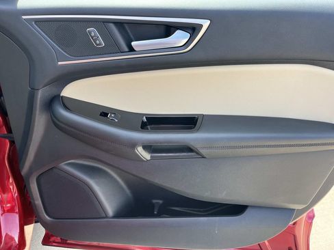 Used 2020 Ford Edge SEL w/ Convenience Package FWD image 28