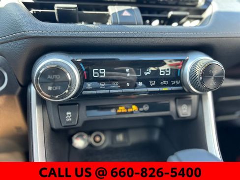 Used 2025 Toyota RAV4 XLE image 18